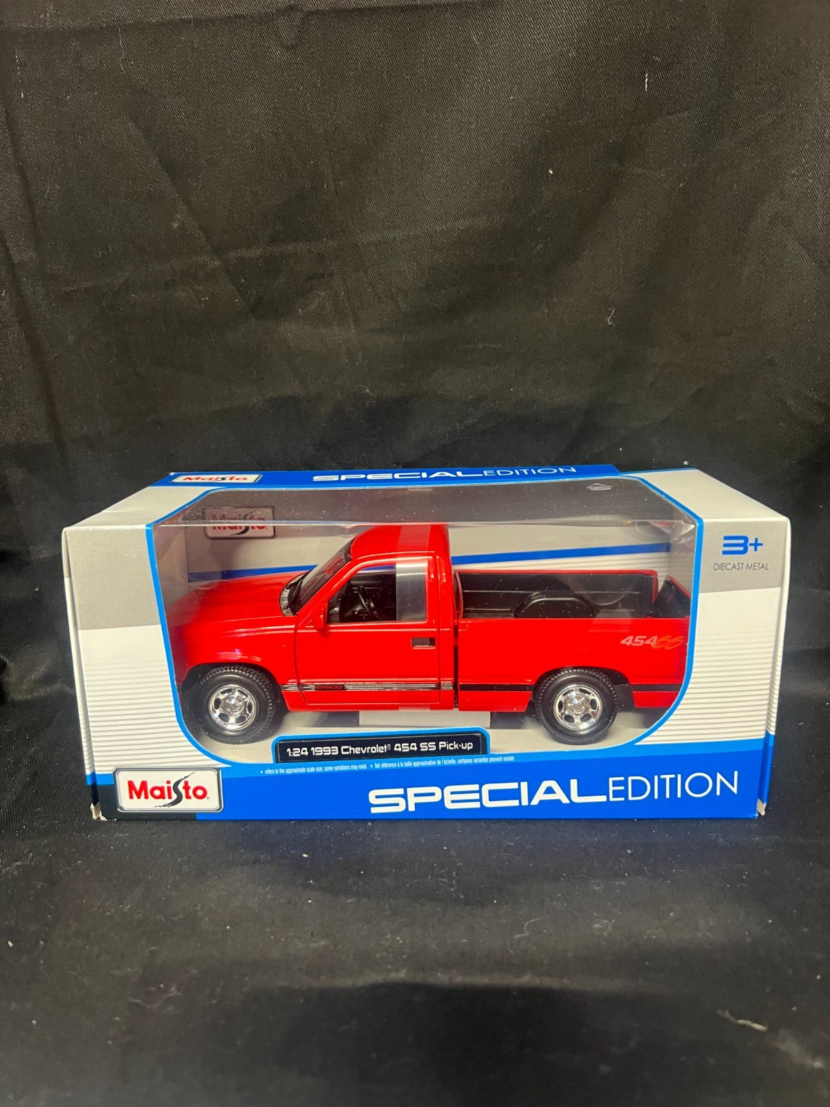 1993 Chevrolet 454 SS Pickup Truck Red 1/24 Diecast Model Car by Maisto