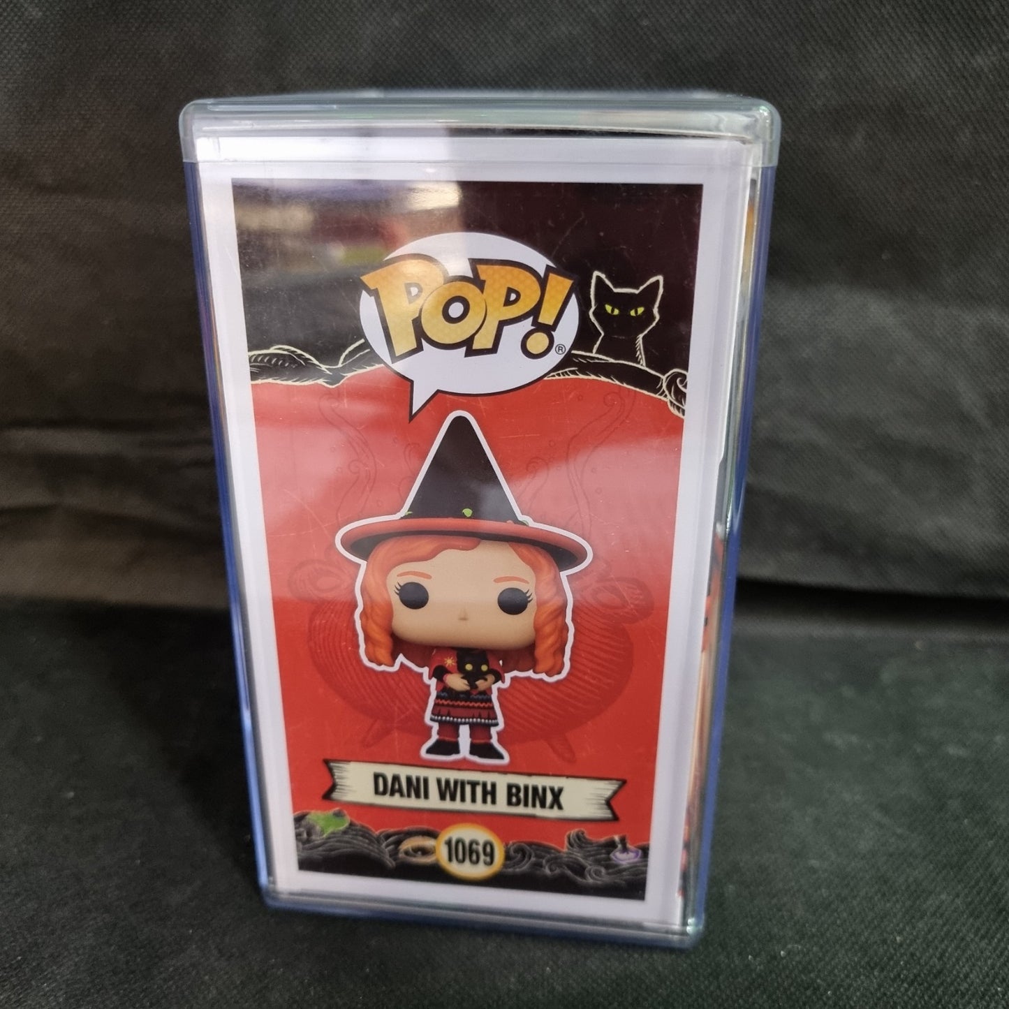 Dani with Binx Spirit Exclusive Funko Pop #1069 Hocus Pocus