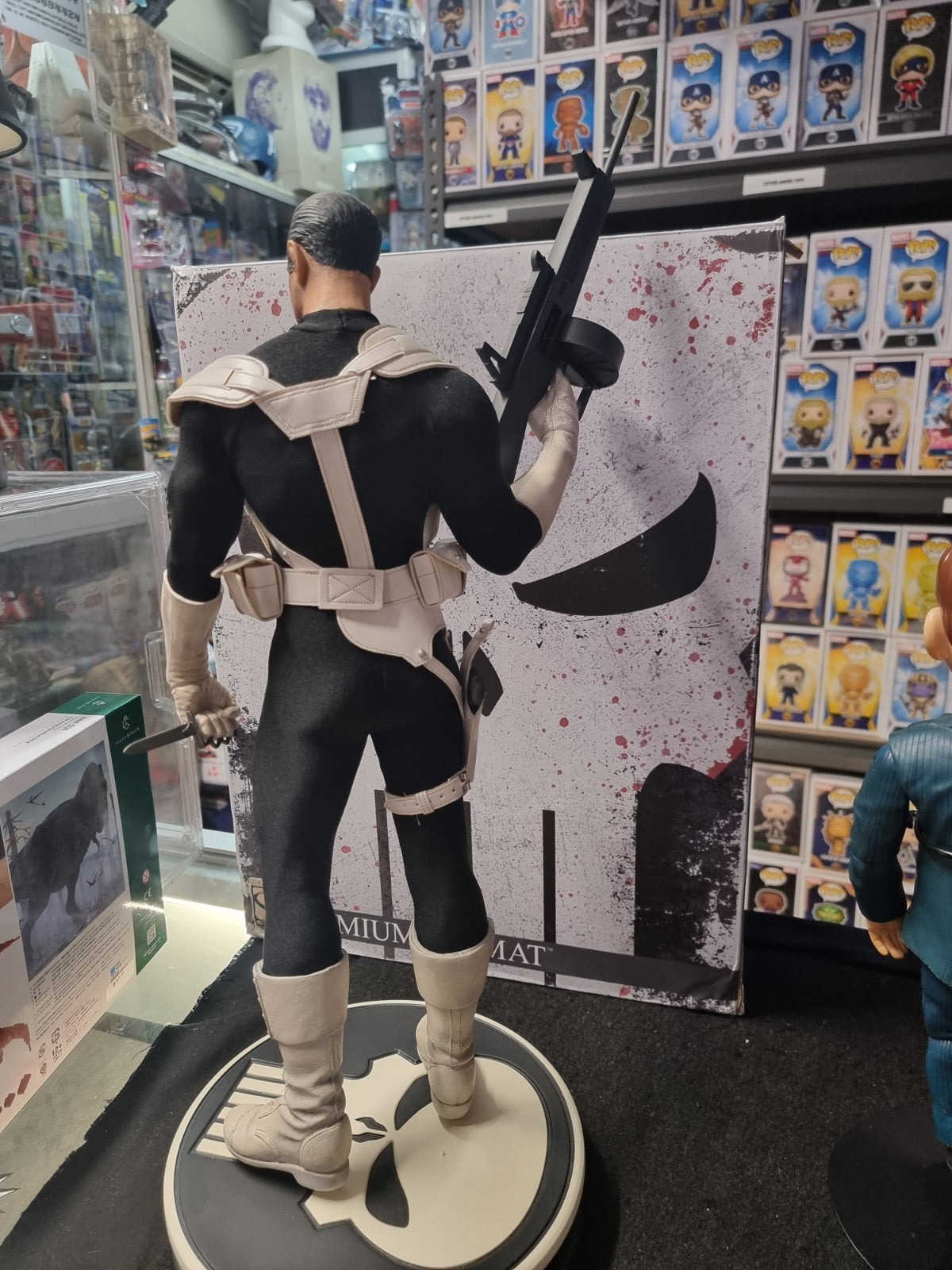 Sideshow Marvel Punisher Exclusive Premium Format Statue Rare 212/350