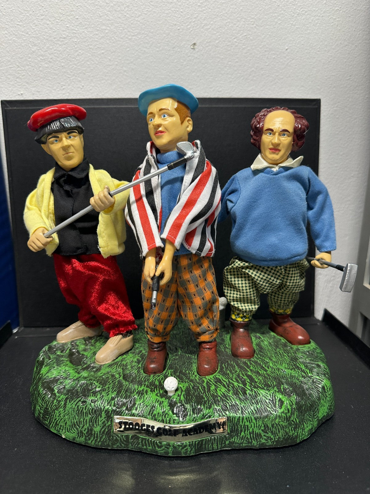 VINTAGE Gemmy The Three Stooges Animated Golf Scene Collectible Figures