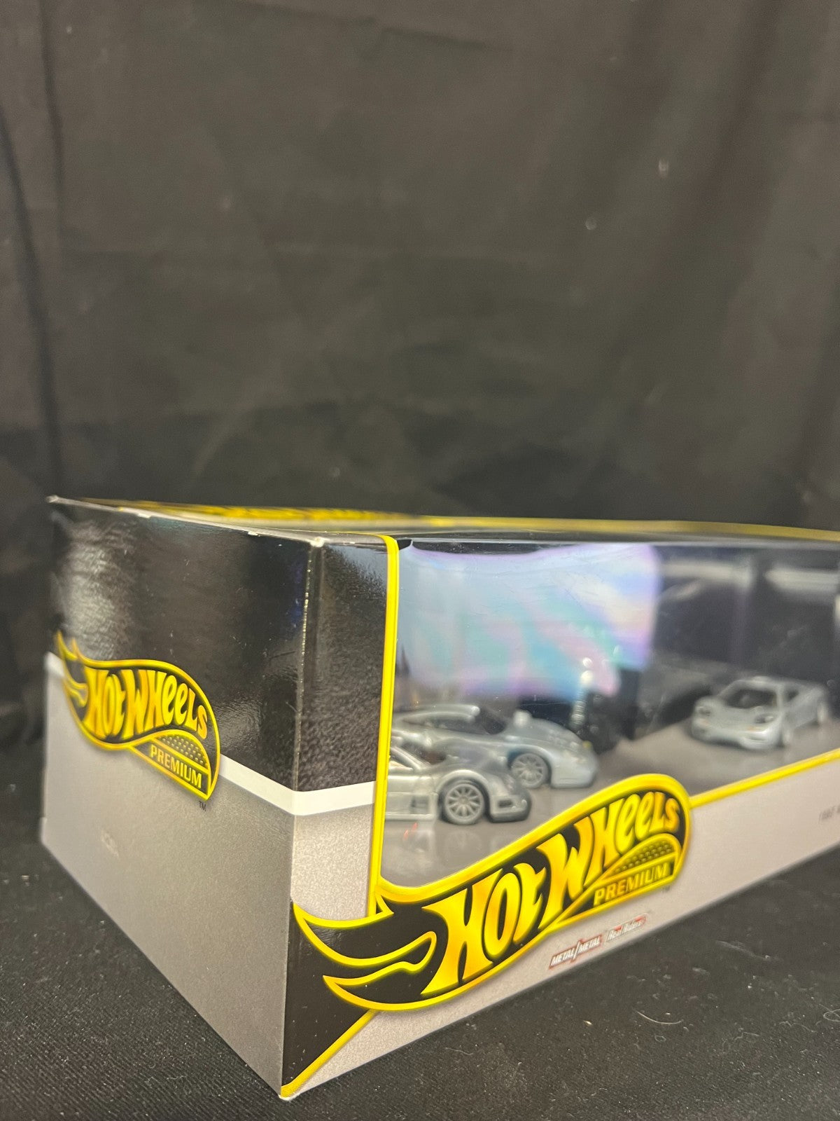 Hot Wheels Premium Collector Diorama 90s Supercars Set Porsche 911, CLK, McLaren