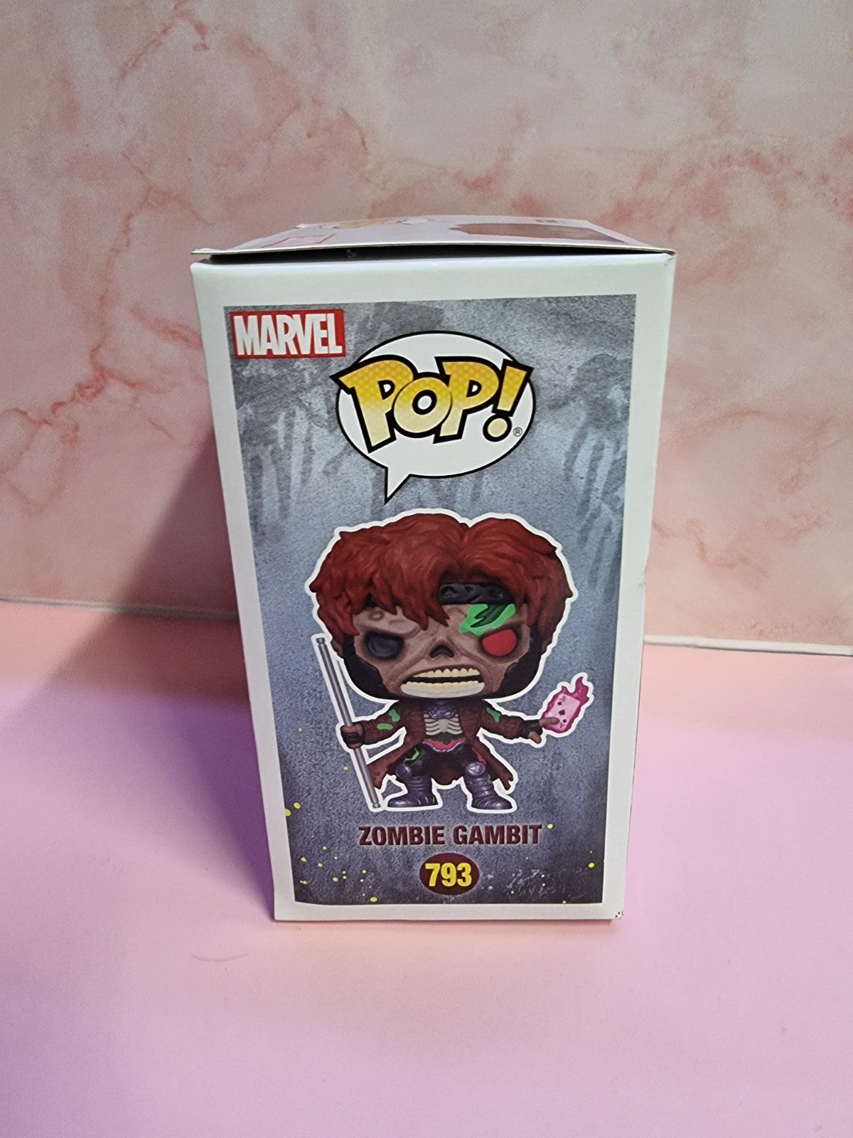 Marvel Zombies Zombie Gambit Glows Funko Pop # 793 in the Dark Special Edition