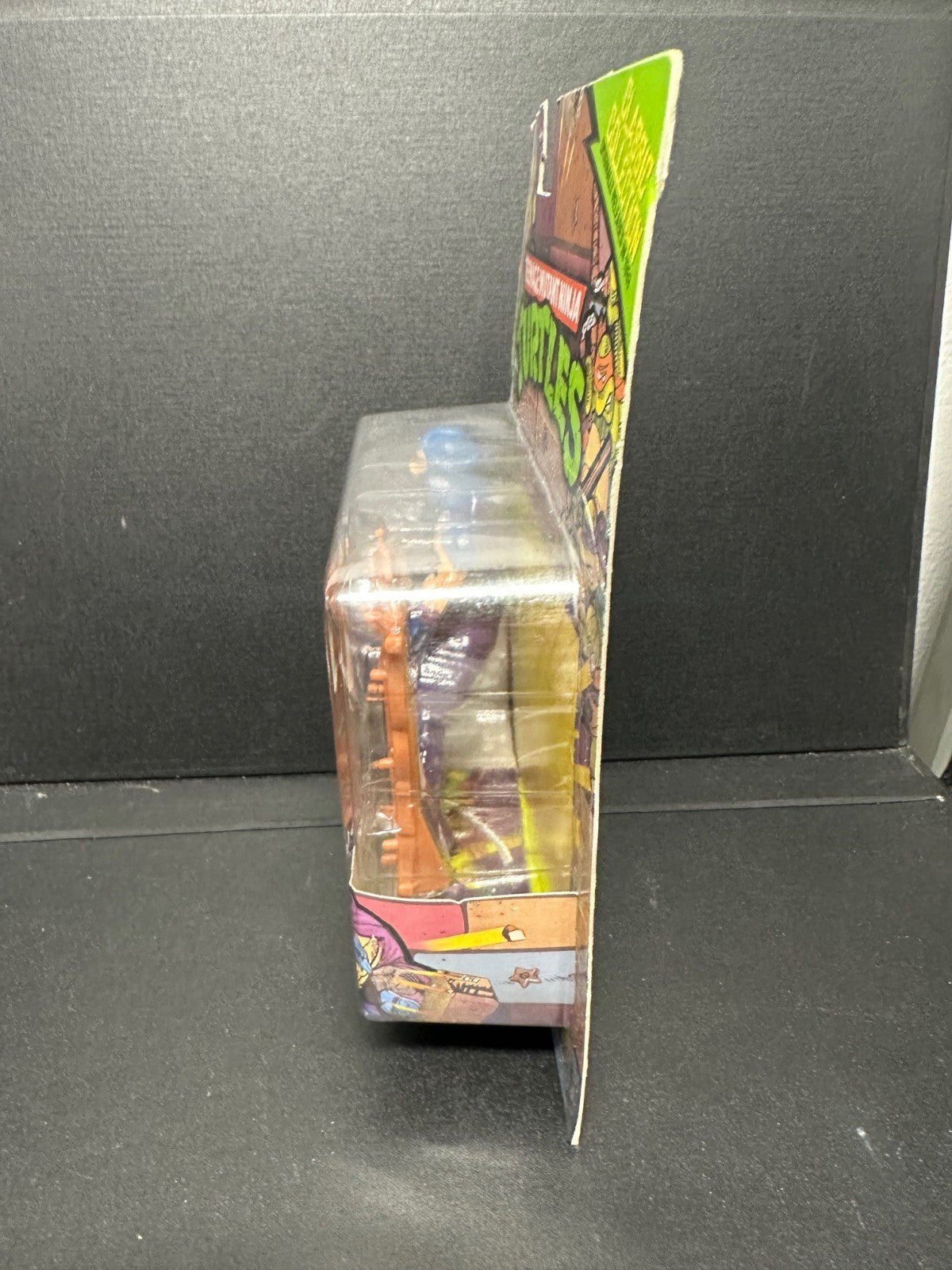 Playmates  Teenage Mutant Ninja Turtles Shredder 25th Anniversary Figure