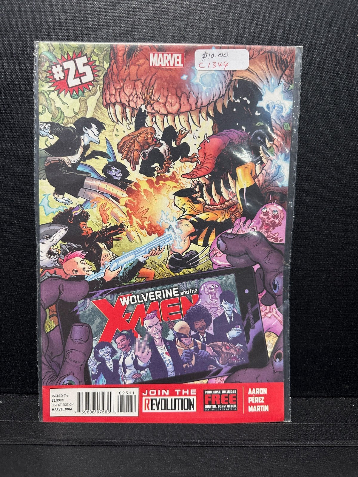 Marvel Comics WOLVERINE AND X-MEN #25 (2013)