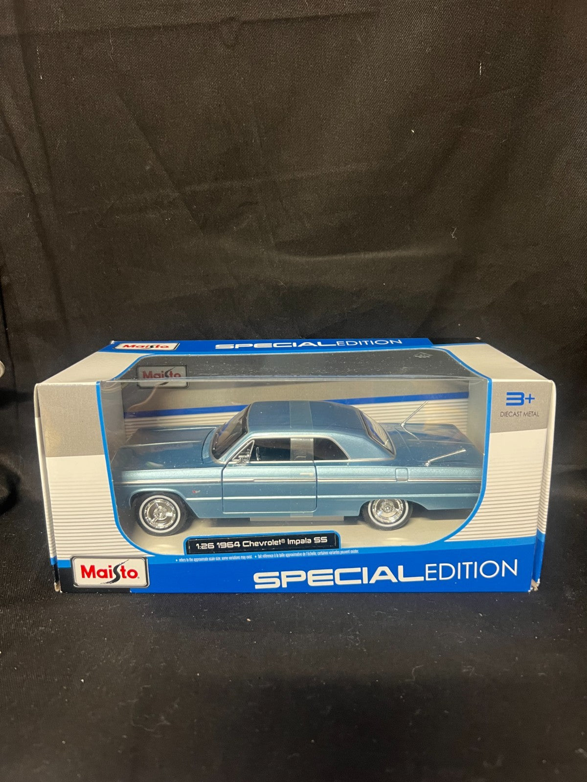 Maisto 1964 Chevy Impala SS in Blue 1/26 (1/24)