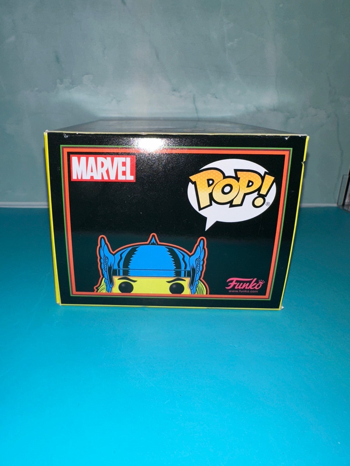 Funko Pop! Marvel  Thor #650 Blacklight Special Edition