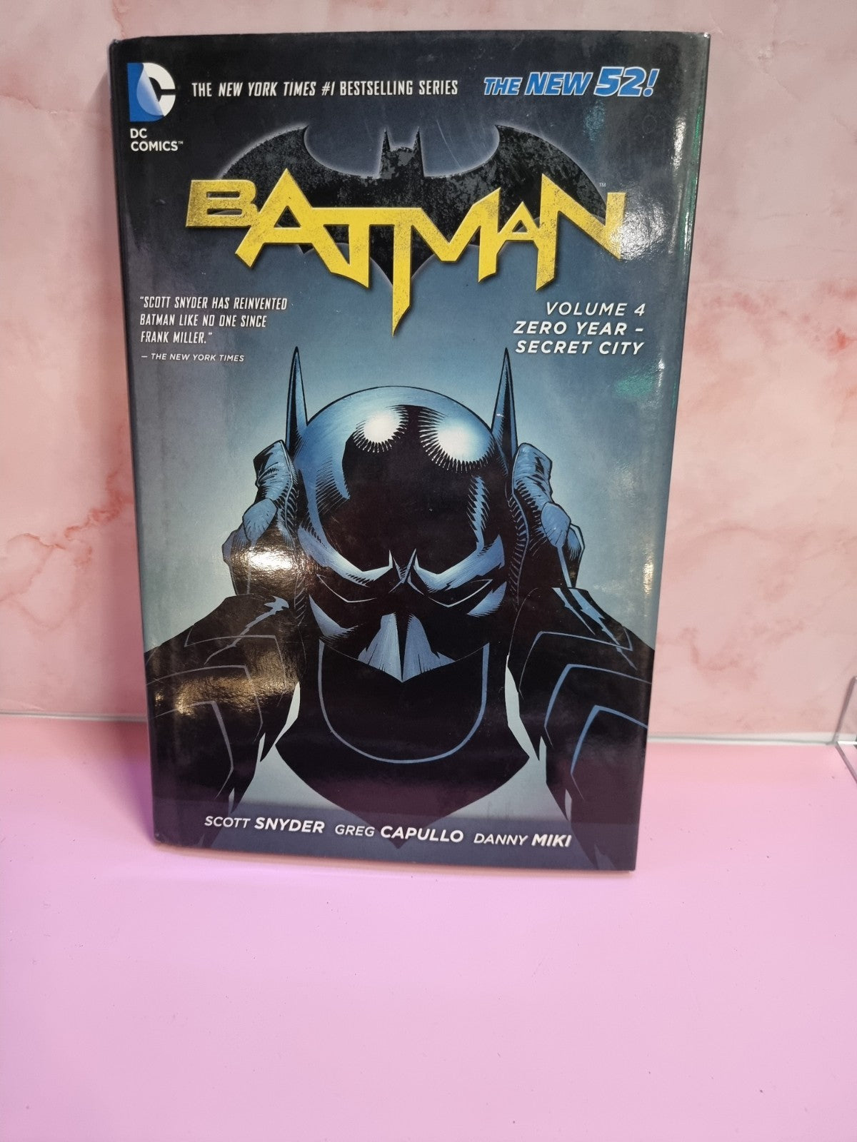BATMAN Volume 4: ZERO CITY-SECRET CITY Snyder, Capullo, Miki Hardcover