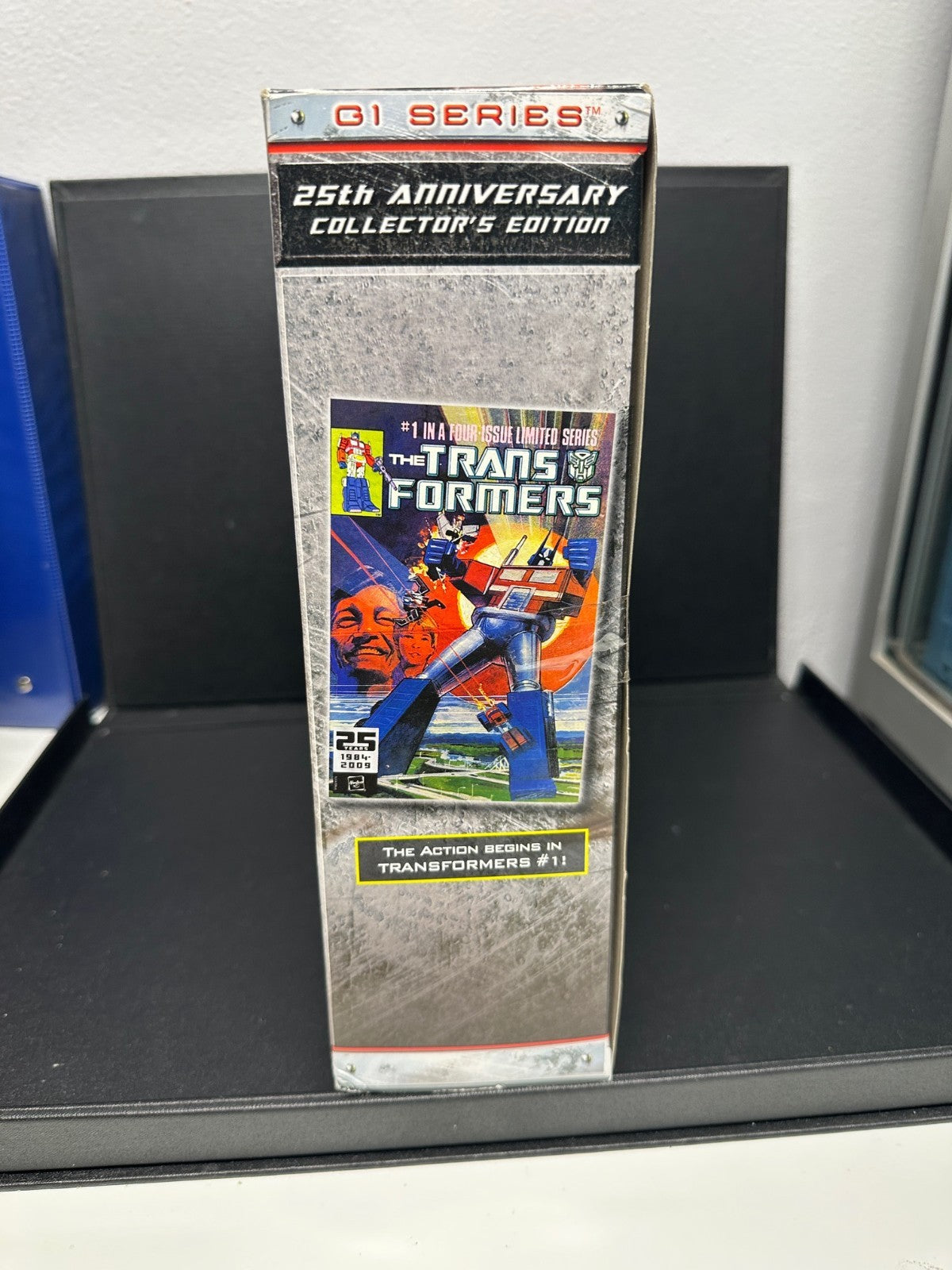 25th Anniversary G1 Optimus Prime Hasbro Transformers Universe Brand New rare