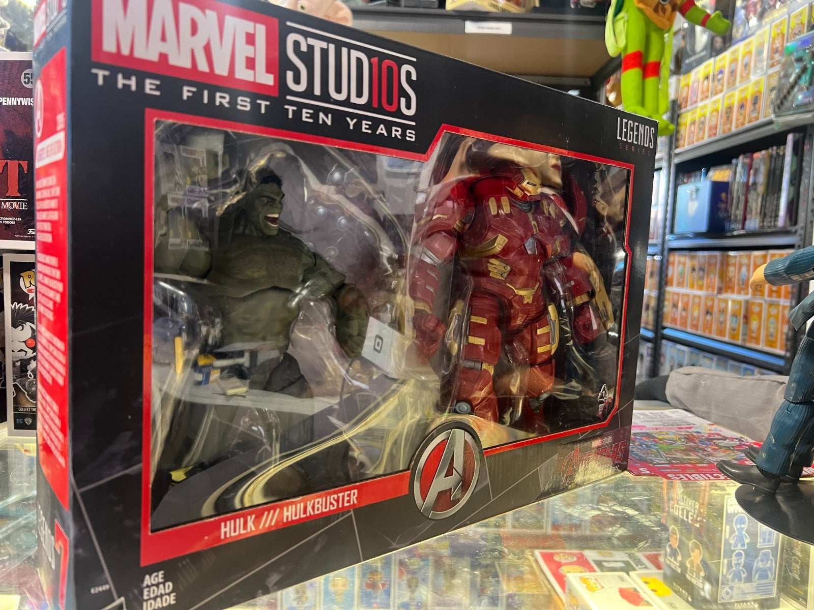 Marvel Studios Legends Series Hulk and Hulkbuster (Age of Ultron)
