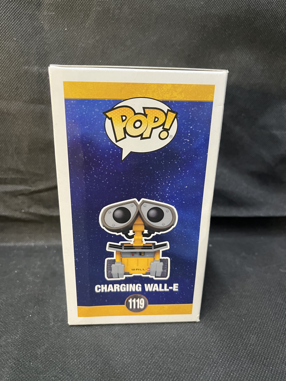 Funko Pop Disney WALL-E Charging WALL-E  #1119  Specialty Series