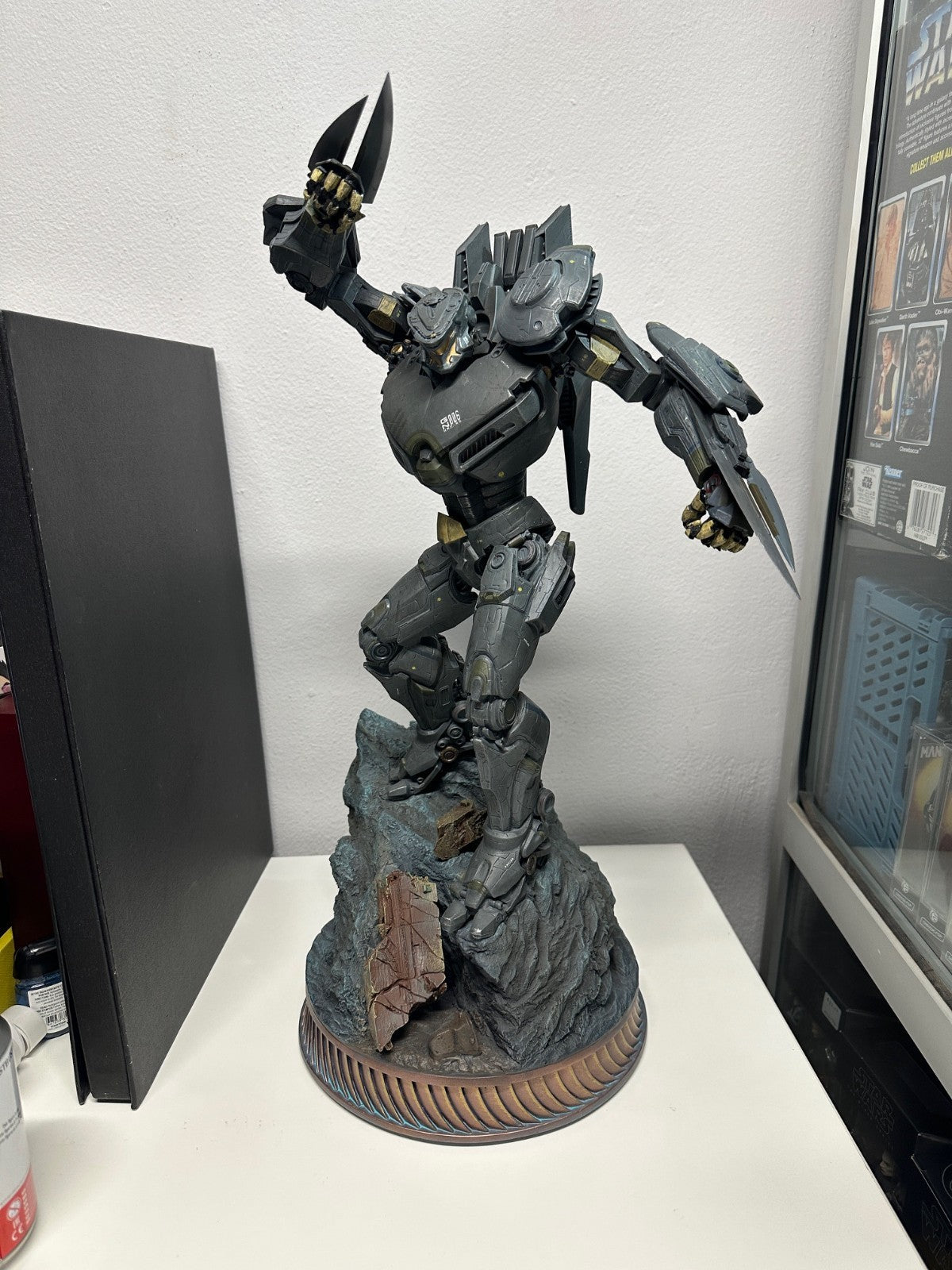 Sideshow Collectibles - Pacific Rim STRIKER EUREKA Statue
