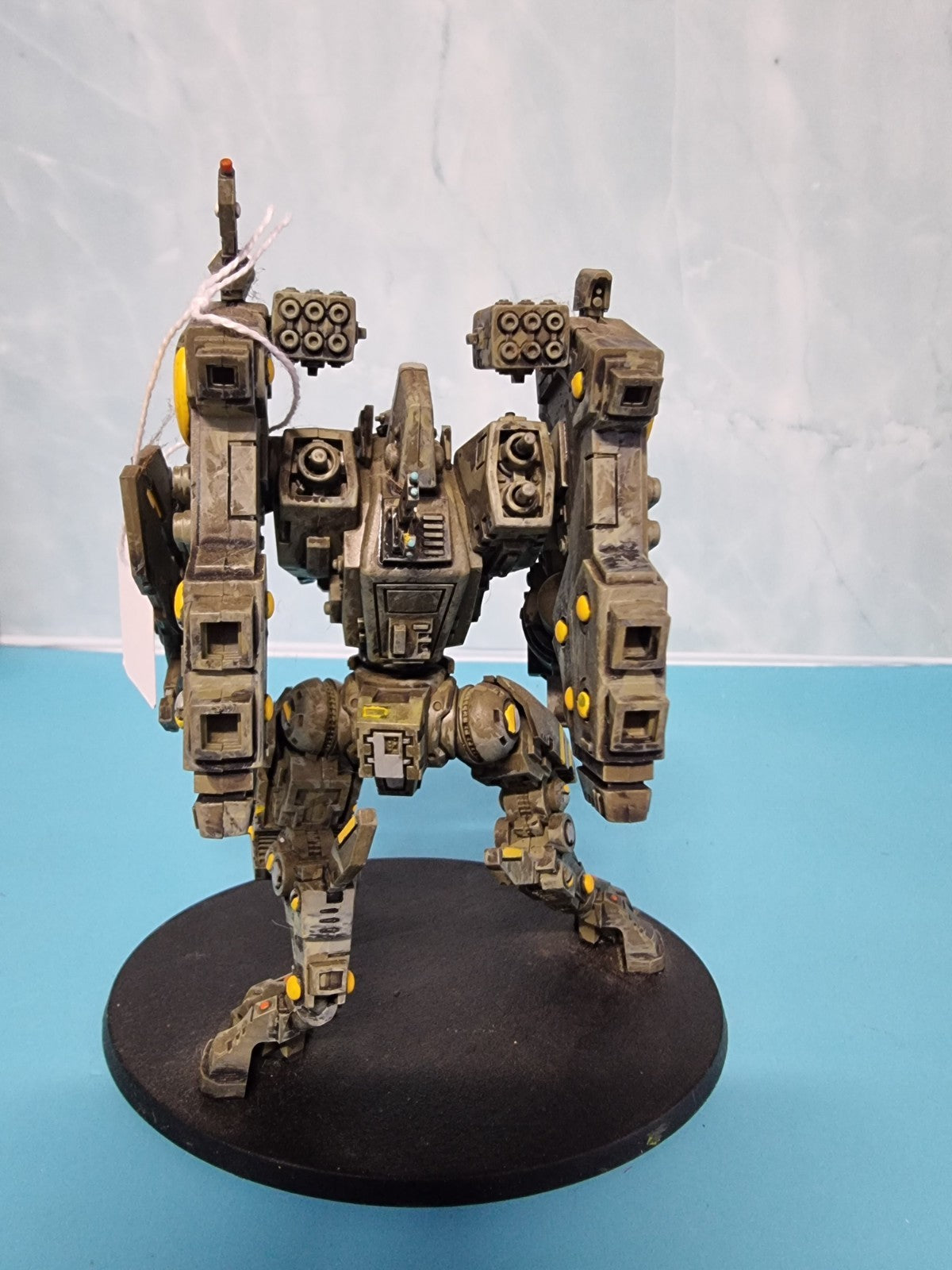 Games Workshop Warhammer 40K Tau Empire Riptide Battlesuit