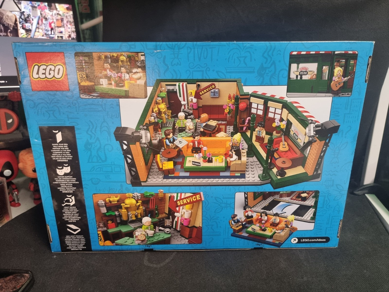 LEGO Ideas: Friends Central Perk (21319) #027 Set The TV Series