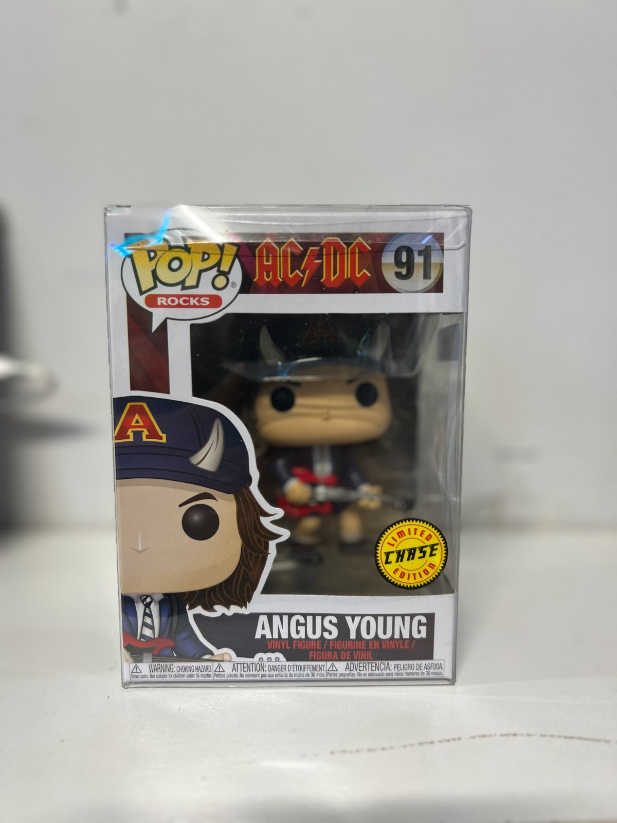 Funko Pop Vinyl Angus Young - # 91 (AC/DC) Sealed (ROCKS) NEW In Box + Protector
