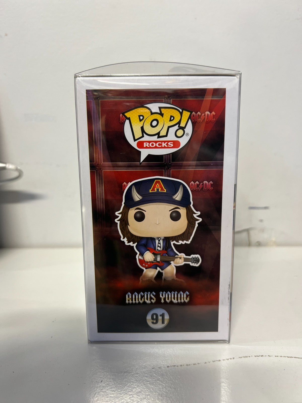 Funko Pop Vinyl Angus Young - # 91 (AC/DC) Sealed (ROCKS) NEW In Box + Protector