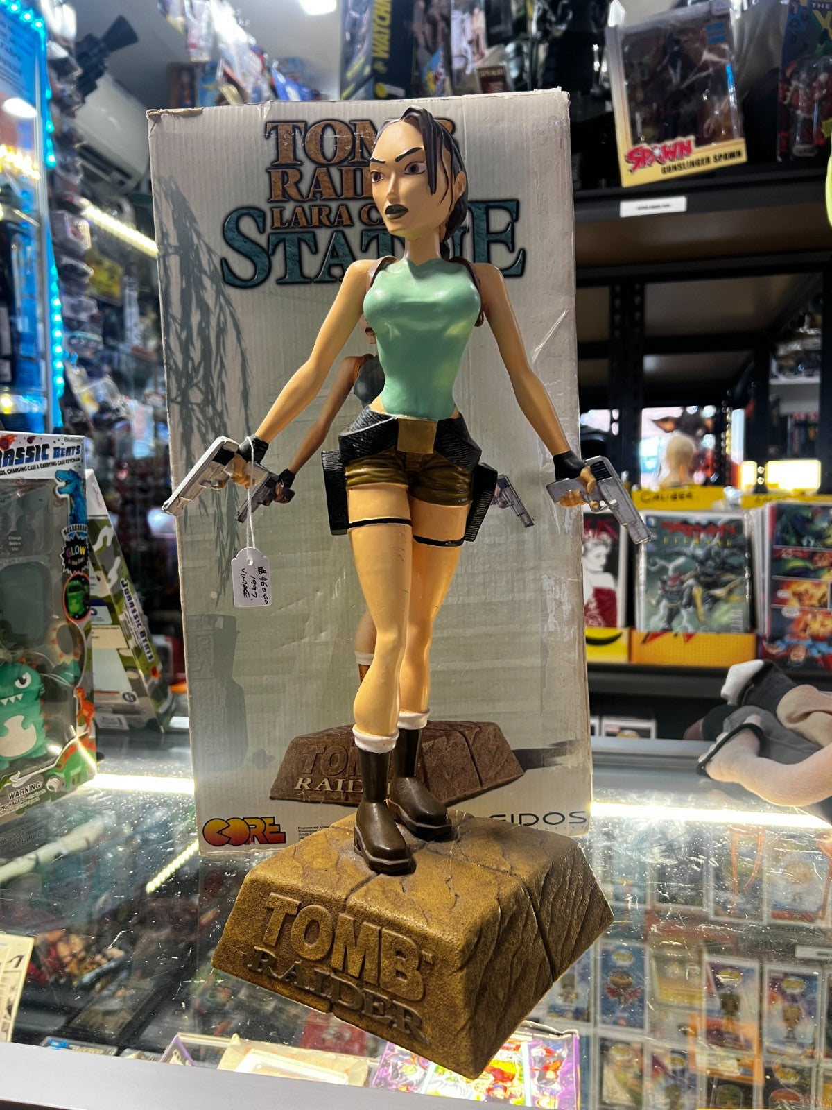 Lara Croft Tomb Raider CORE Design EIDOS Statue 1997 Perfect Figure 36cm Tall
