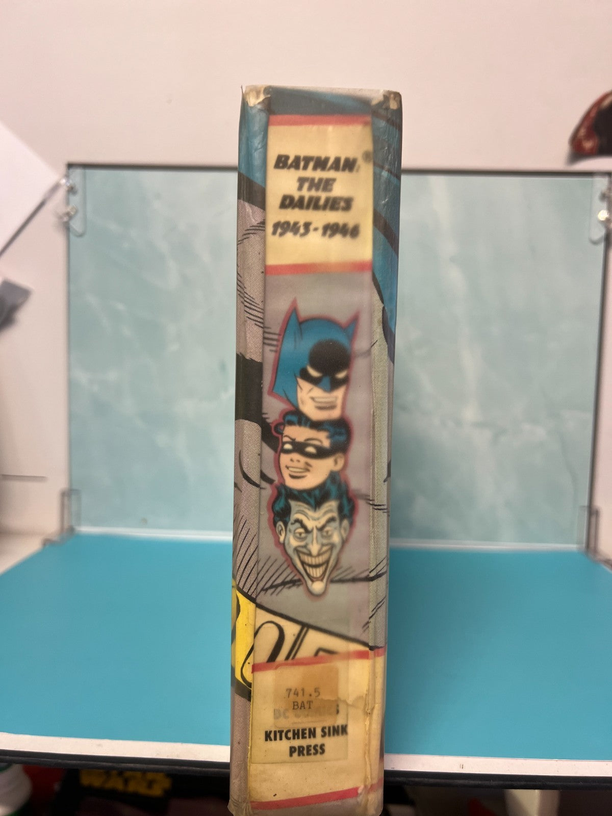 BATMAN:  THE DAILIES  1943-46   by   Bob Kane  