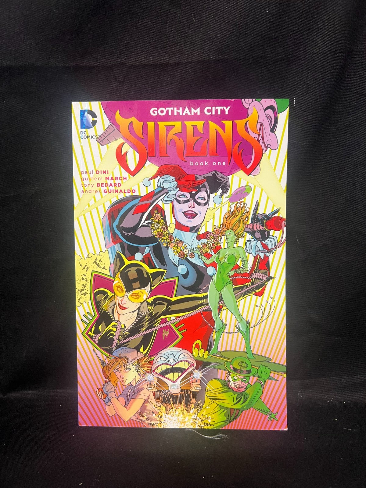 GOTHAM CITY SIRENS BOOK ONE TPB DC COMICS
