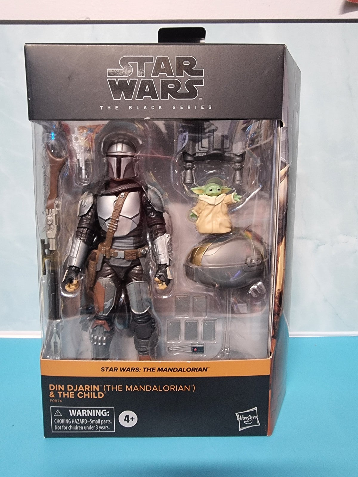 Hasbro Star Wars Din Djarin & Child 15cm COLLECTIBLE STATUE Saga Action Figure