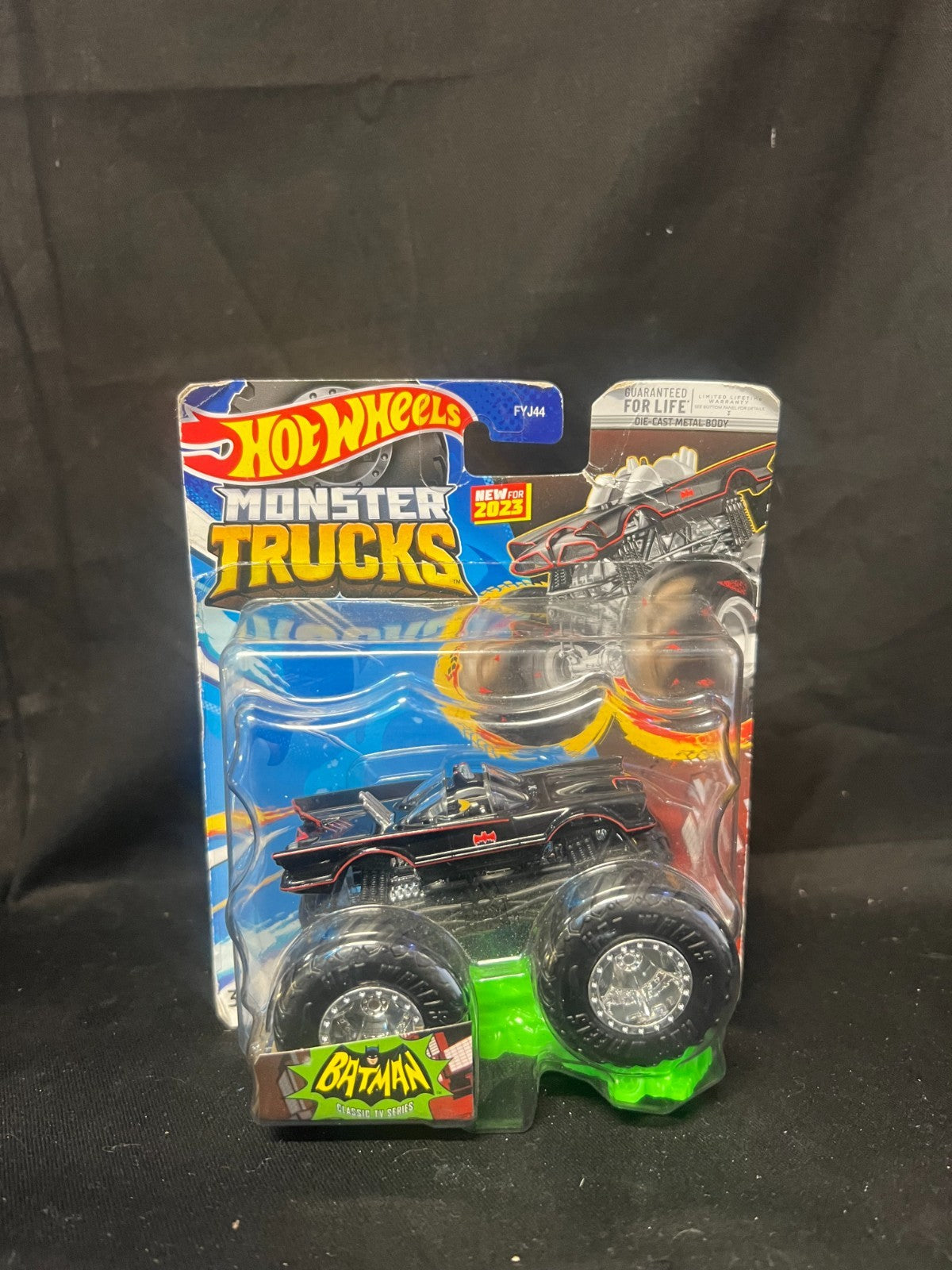 Hot Wheels Monster Trucks TV SERIES BATMOBILE