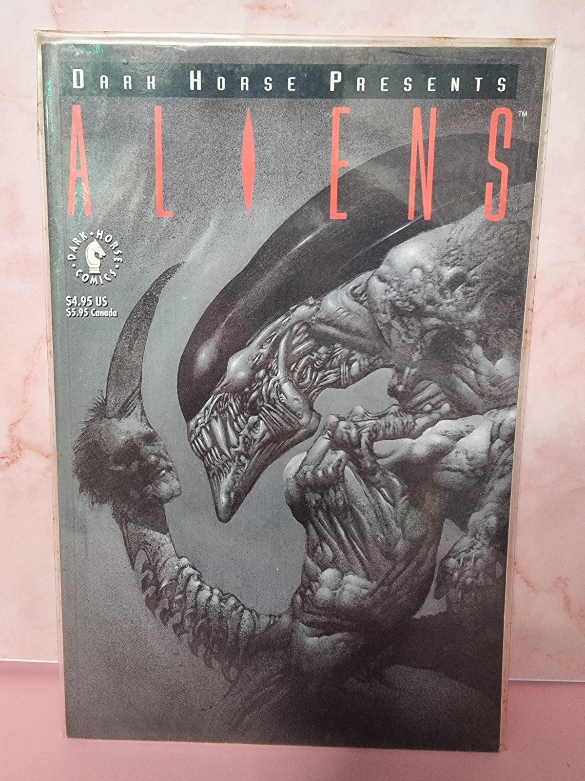 Dark Horse Presents: Aliens Dark Horse Comics!