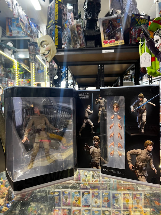 Star Wars The Black Series - Luke Skywalker - Hyperreal - 8-Inch Action Figure