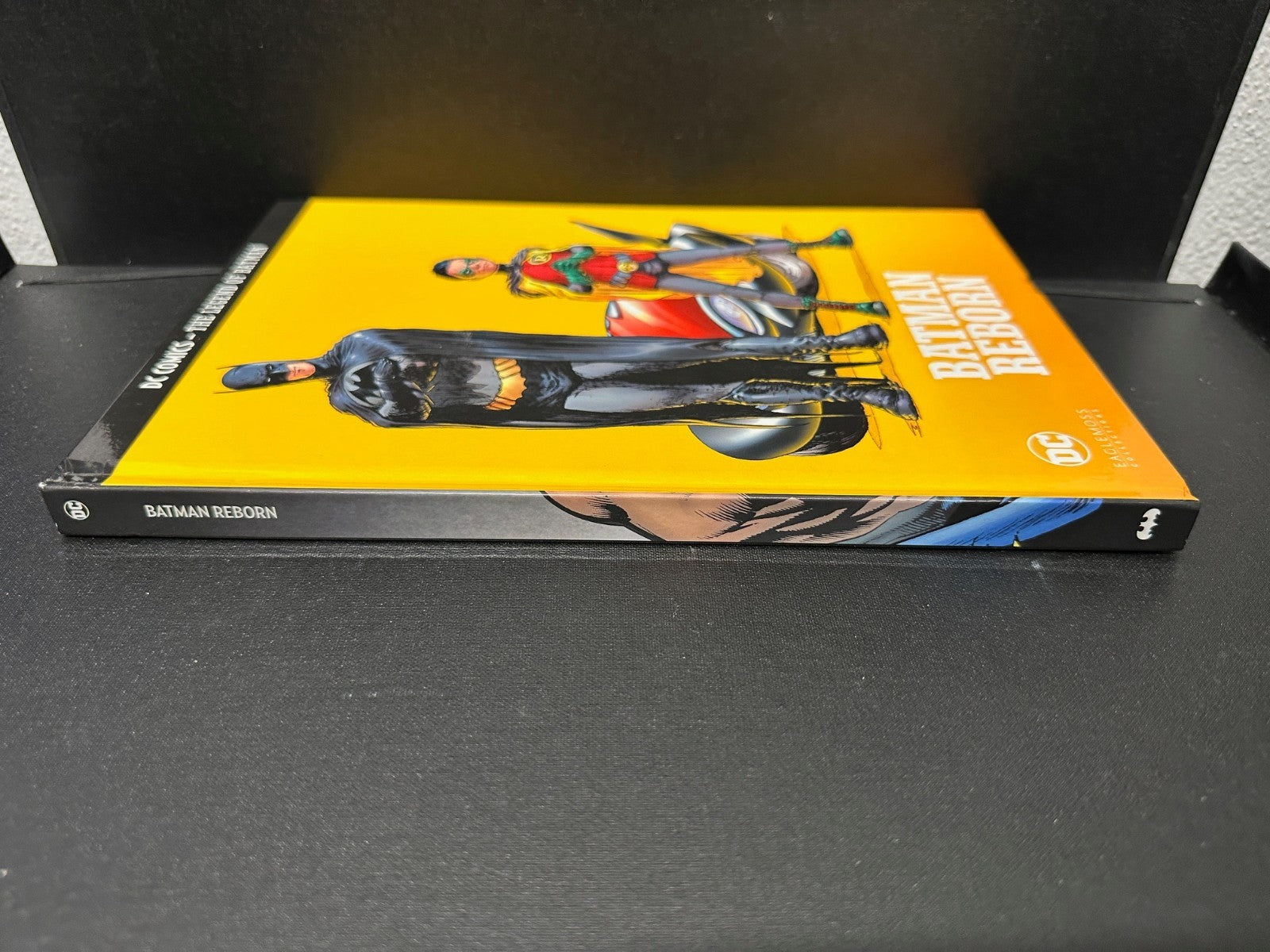 DC Comics The Legend of Batman Volume 8 Batman Reborn Hardcover Eaglemoss