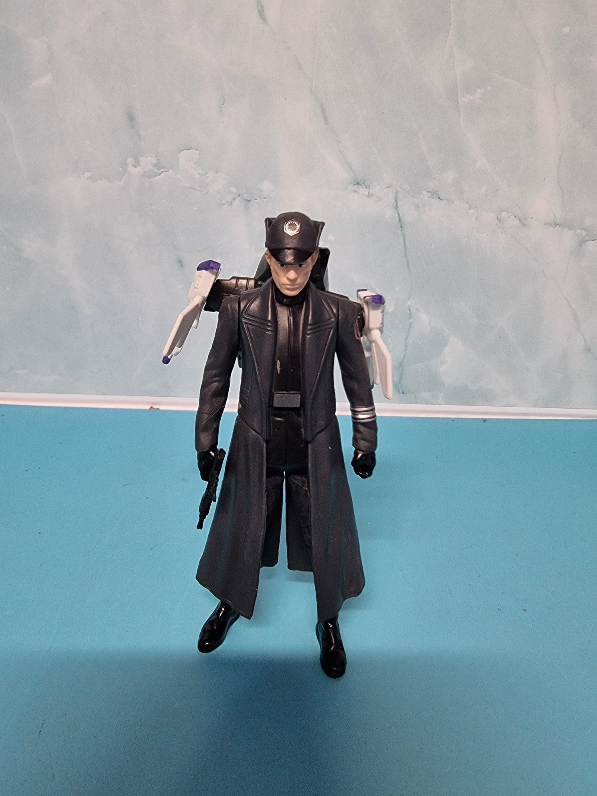 Star Wars The Force Awakens General Hux 3.75" Action Figure Loose