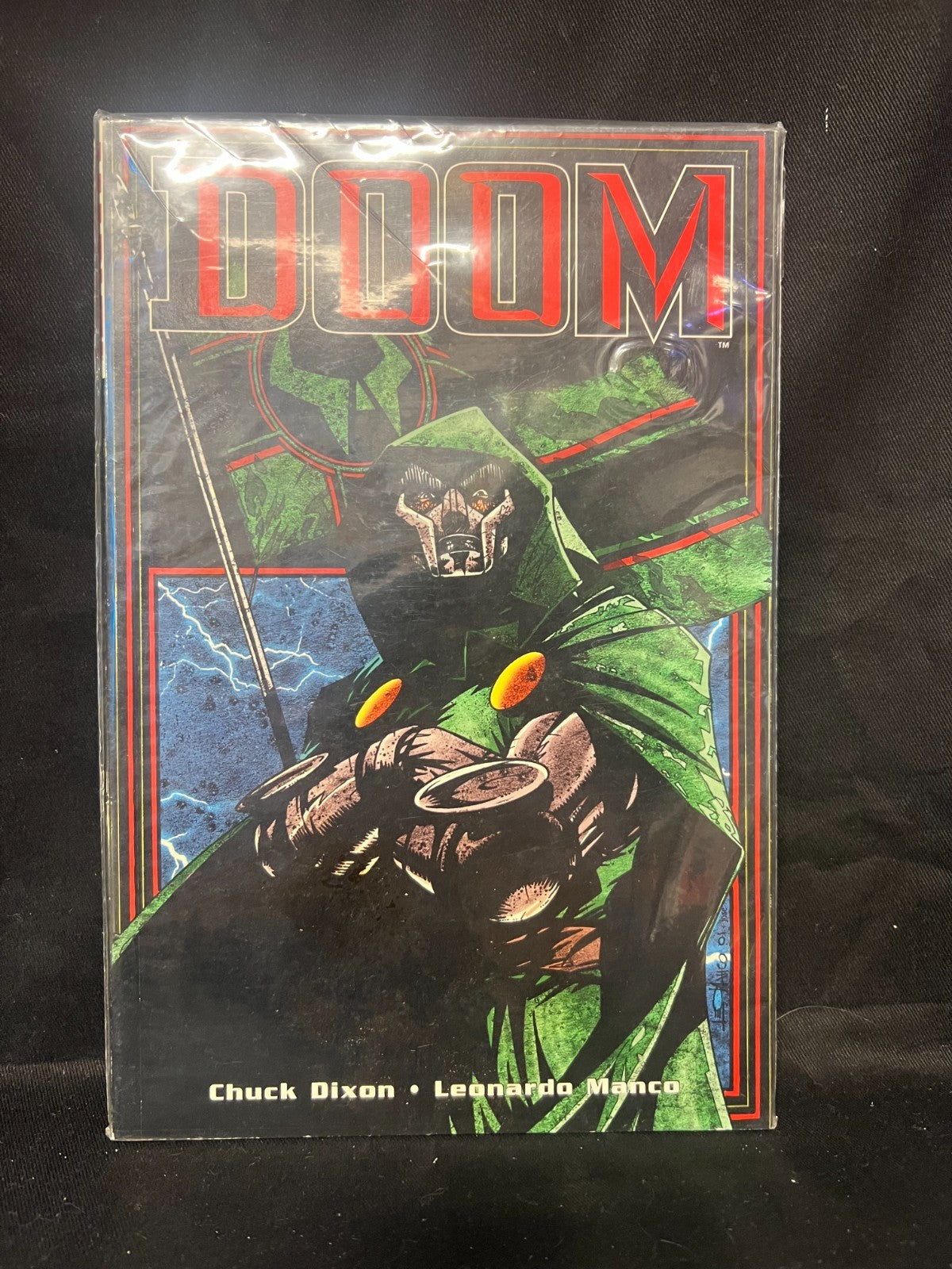 Doom Trade Paperback (Chuck Dixon, Leonardo Manco May 1, 2002)