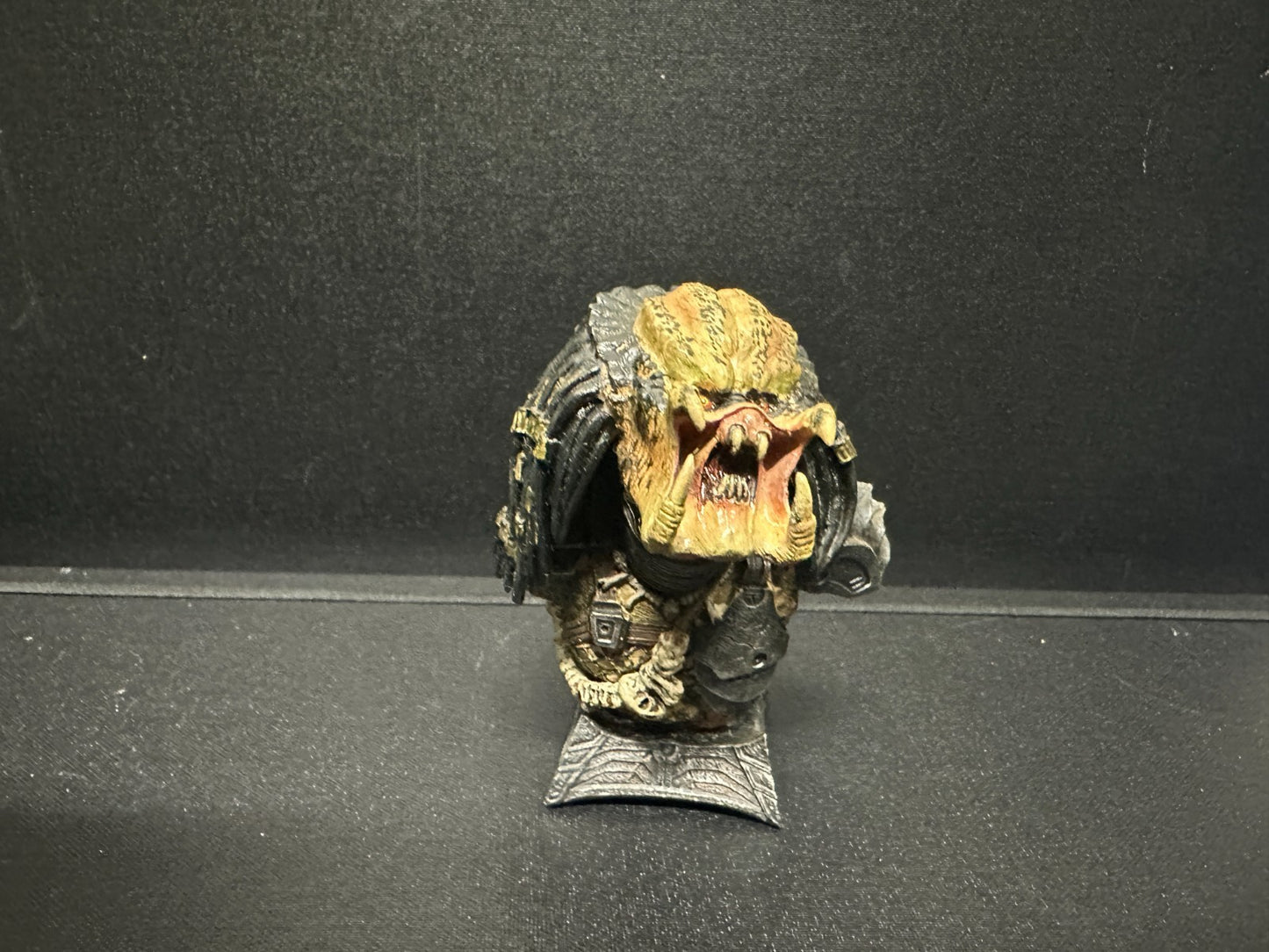 PREDATOR UNMASKED MICRO BUST STATUE 3.5" LIMITED EDITION PALISADES