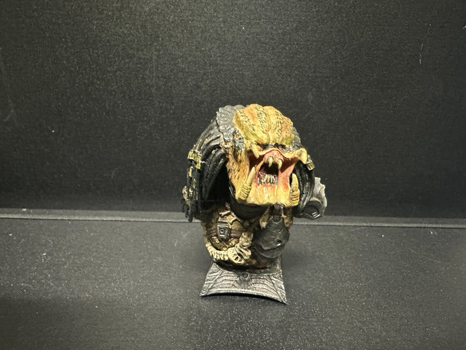 PREDATOR UNMASKED MICRO BUST STATUE 3.5" LIMITED EDITION PALISADES