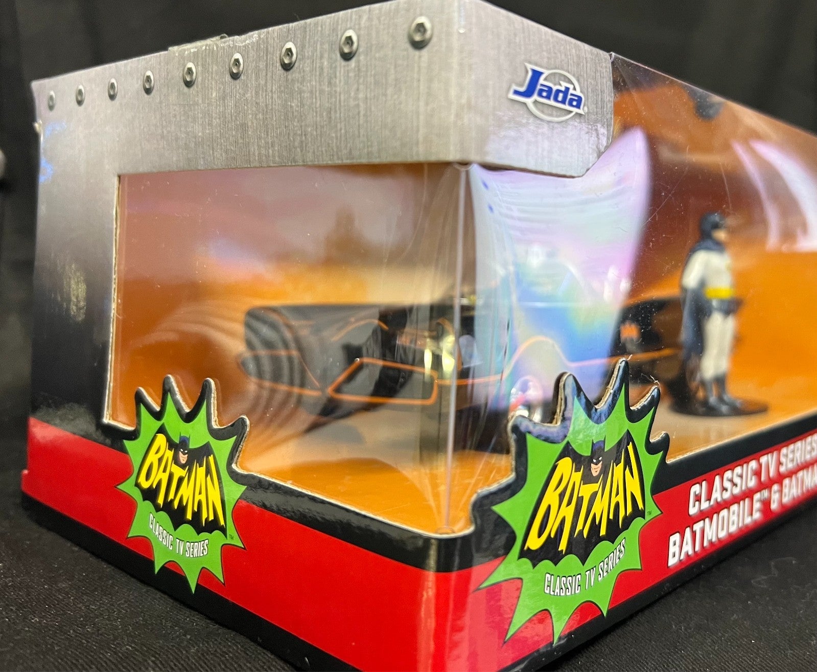 1:24 1966 Batmobile w/Batman Figurine -- Classic TV Series -- JADA