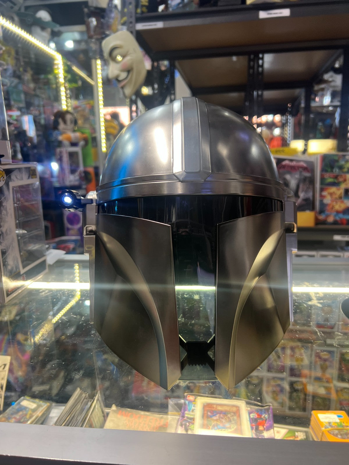 STAR WARS - The Black Series - Mandalorian Premium Roleplay Helmet - BNIB