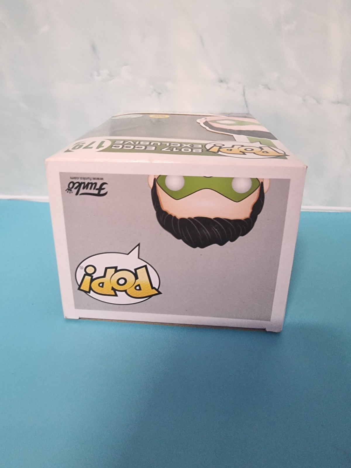 Funko Pop Emerald City Crusader Glows # 179  ECCC 2017 Spring Con Exclusive