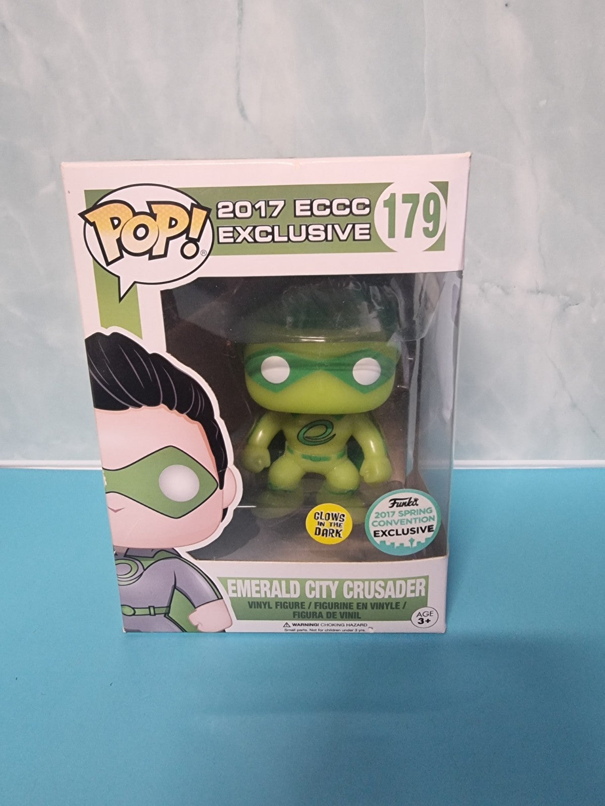 Funko Pop Emerald City Crusader Glows # 179  ECCC 2017 Spring Con Exclusive