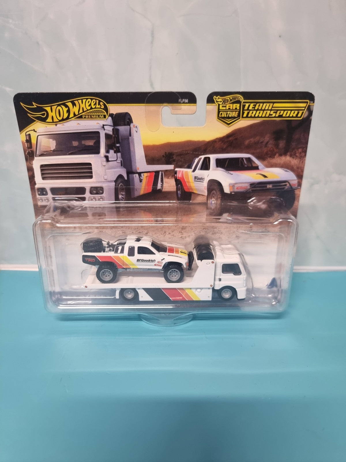 Hot Wheels Car Culture Team Transport Toyota Off Road Truck & Fleet Street Truck