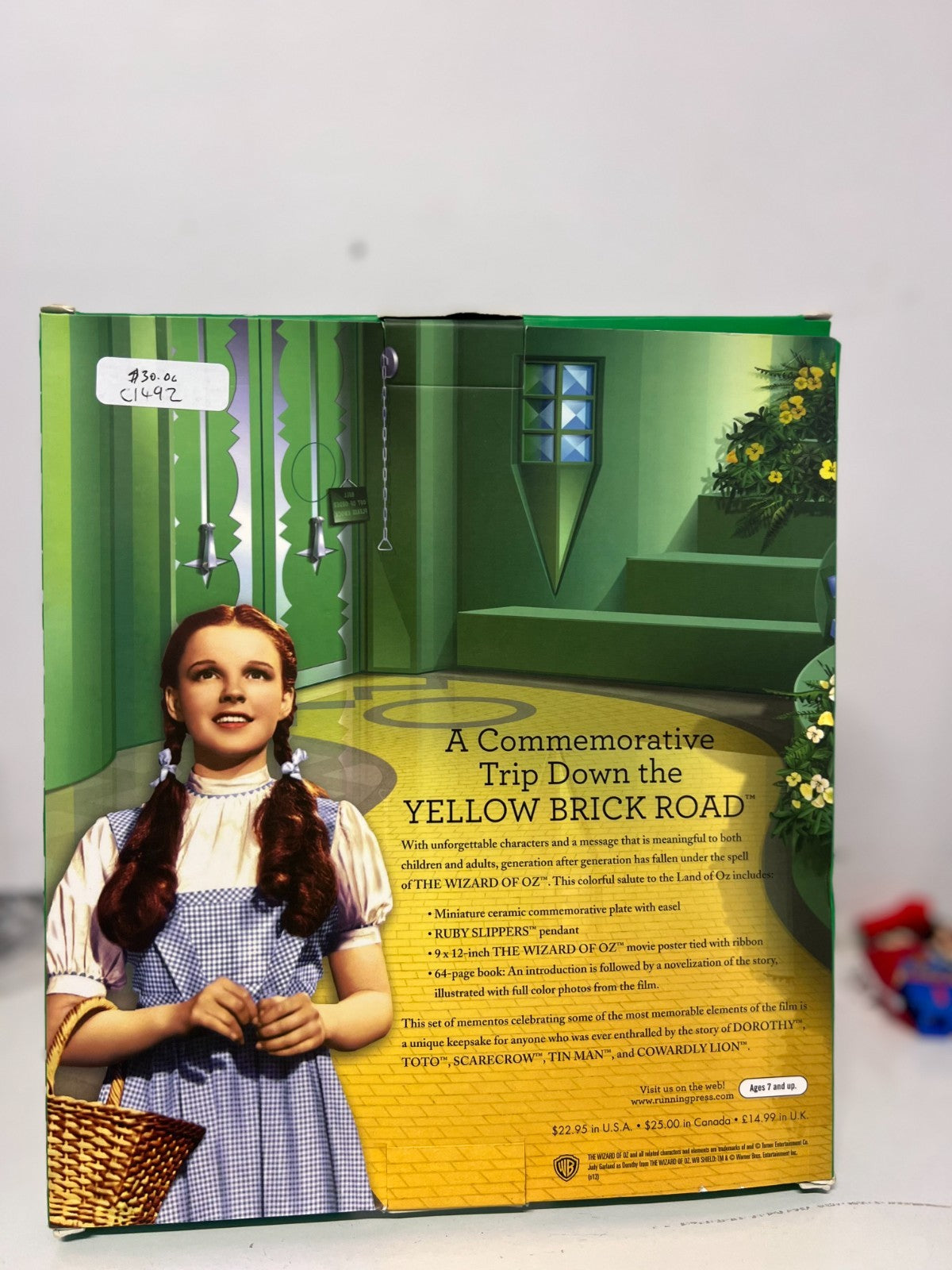 The Wizard Of Oz -A Commemorative Trip Down The Yellow Brick Road Set
