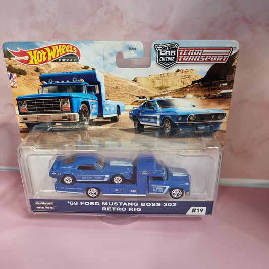 2020 Hot Wheels Team Transport #19 '69 Ford Mustang Boss 302 & Retro Rig Hauler