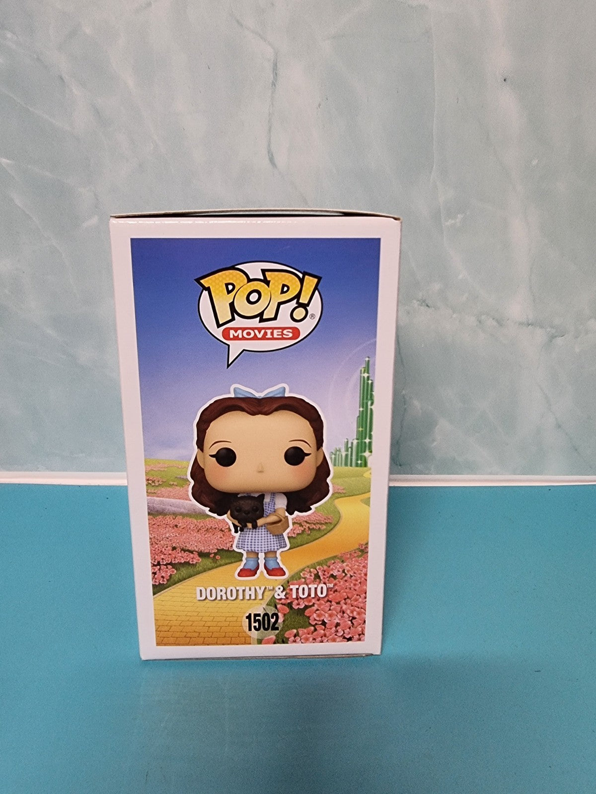 Funko Pop! Dorothy & Toto Pop #1502 - Wizard of Oz