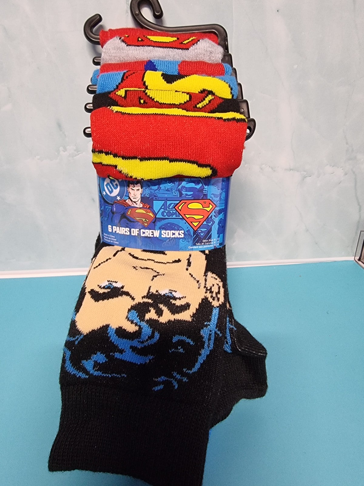 DC Comics - Superman - 6 Pairs of Crew Socks size 6-12