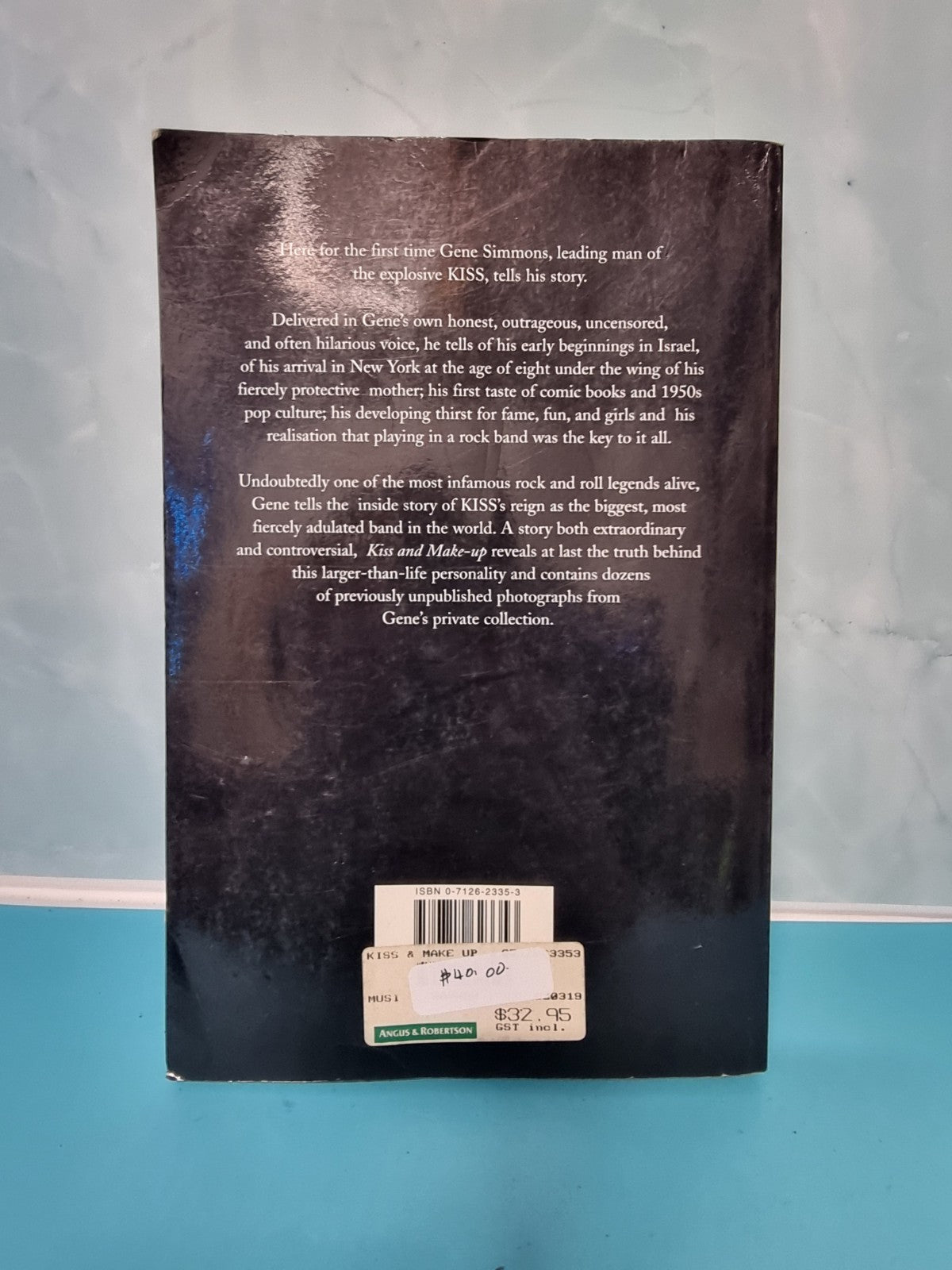 GENE SIMMONS SIGNED PAPERBACK BOOK KISS AND MAKE UP AUTOBIOGRAPHY