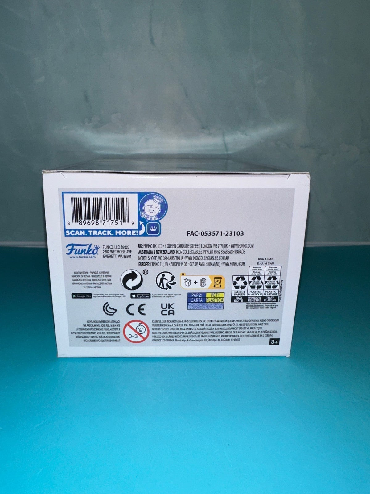 Funko Pop! Marvel Captain Marvel SDCC #1263