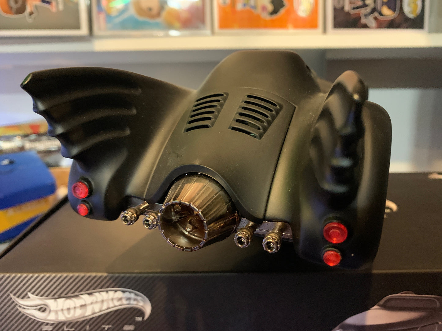 Hot Wheels Elite Batman Returns Batmobile (1:18 Scale)