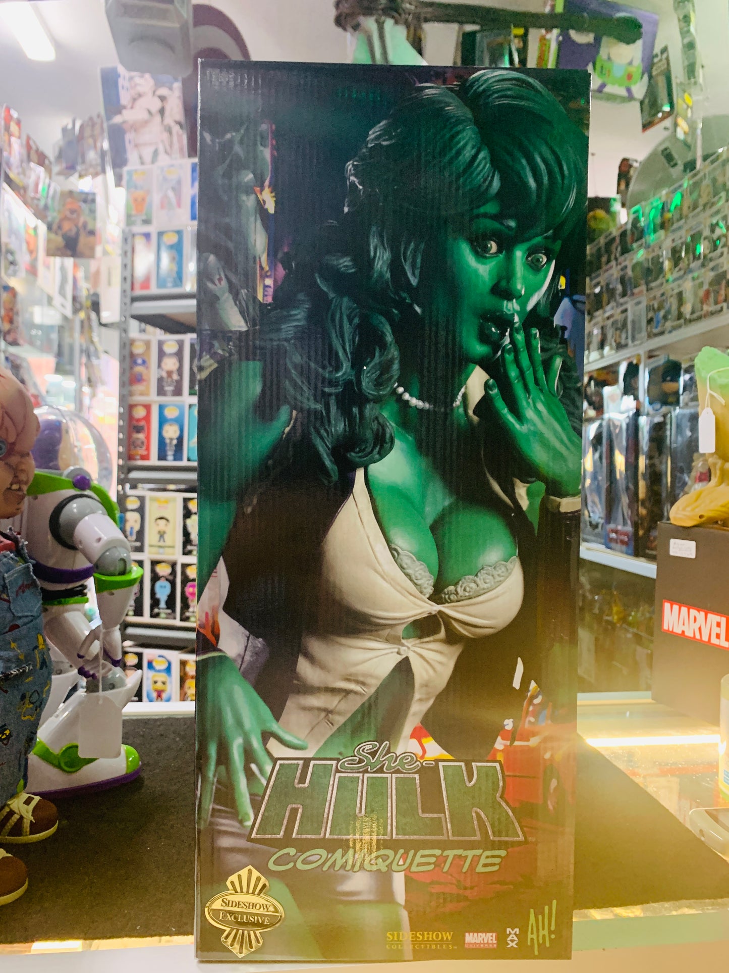 She Hulk comiquette sideshow Limited number of 750 in great condition 2009 model