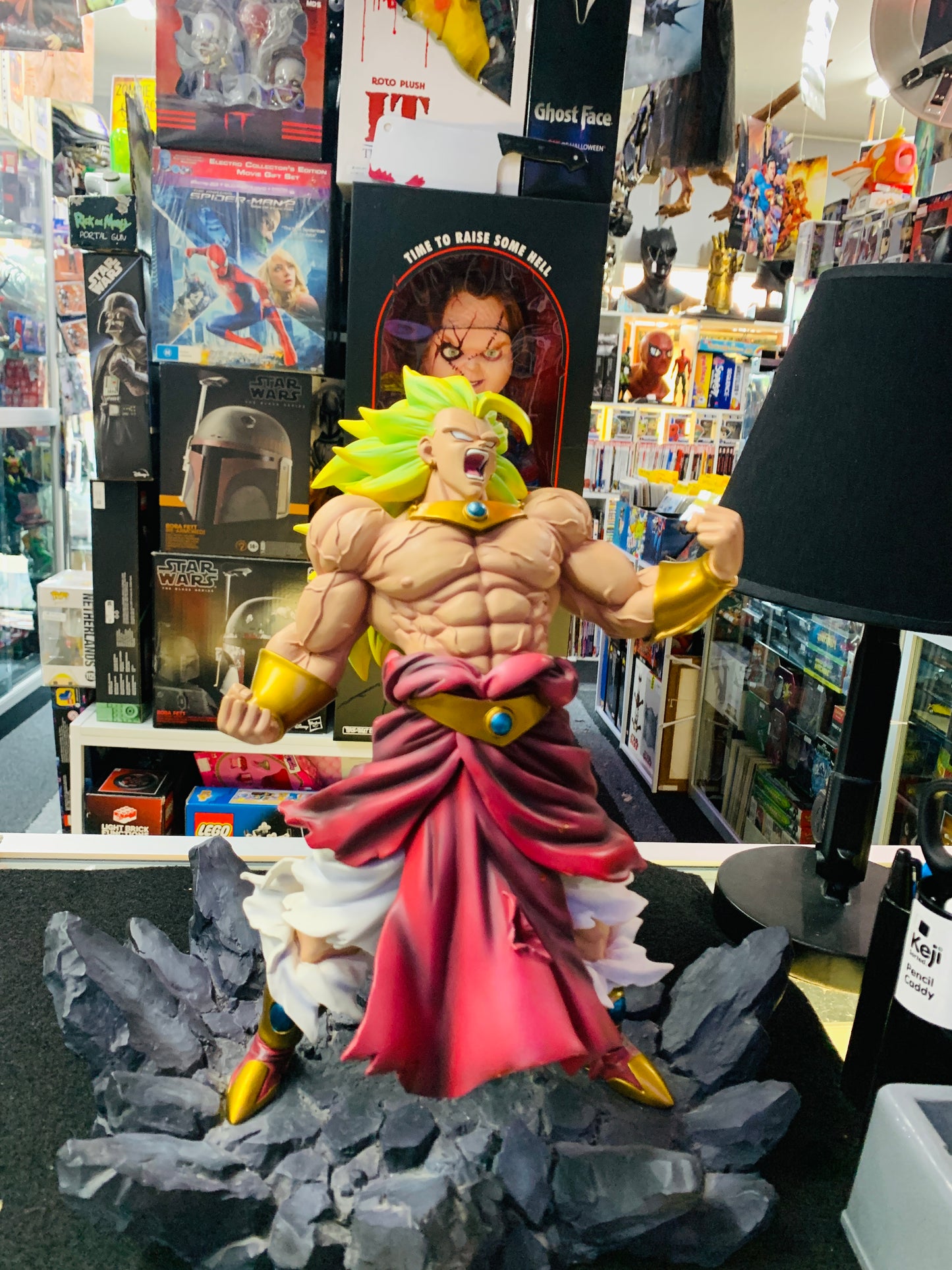 Dragon ball Z resen figurine 38 cm high no box minor marks perfer pick up