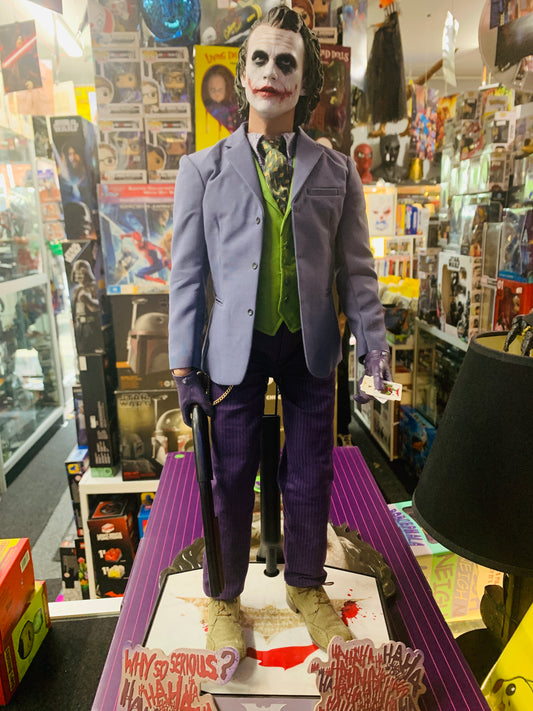 The Dark Knight the joker 1/4 scale with all extras master piece