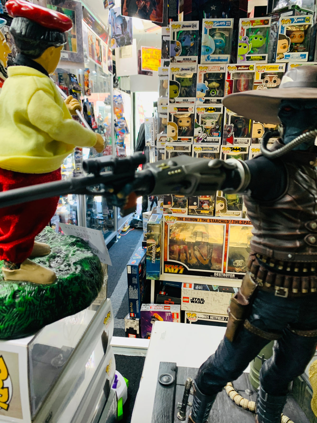 Cad Bane collectors statue huge item extremely heavy suggest pick with box LIMITED 69/100