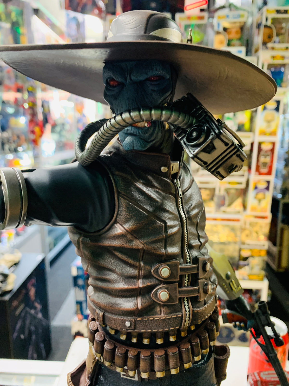 Cad Bane collectors statue huge item extremely heavy suggest pick with box LIMITED 69/100
