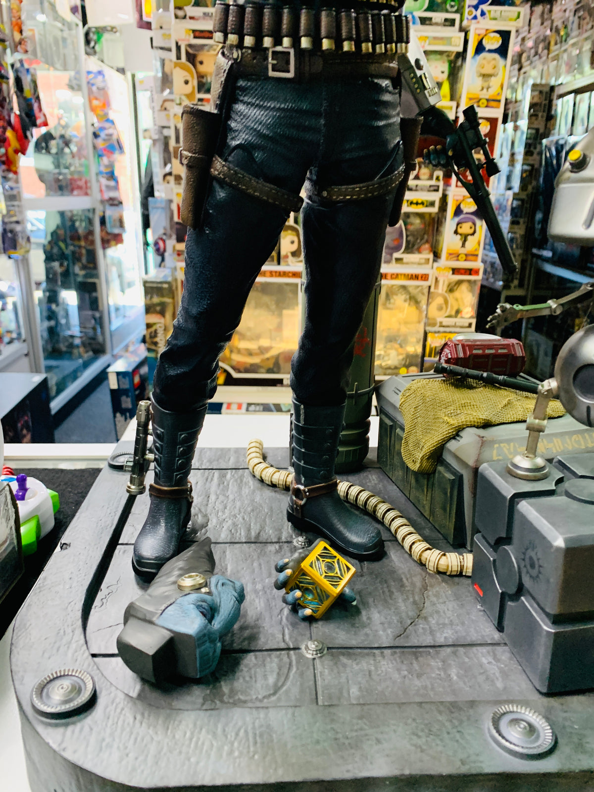 Cad Bane collectors statue huge item extremely heavy suggest pick with box LIMITED 69/100