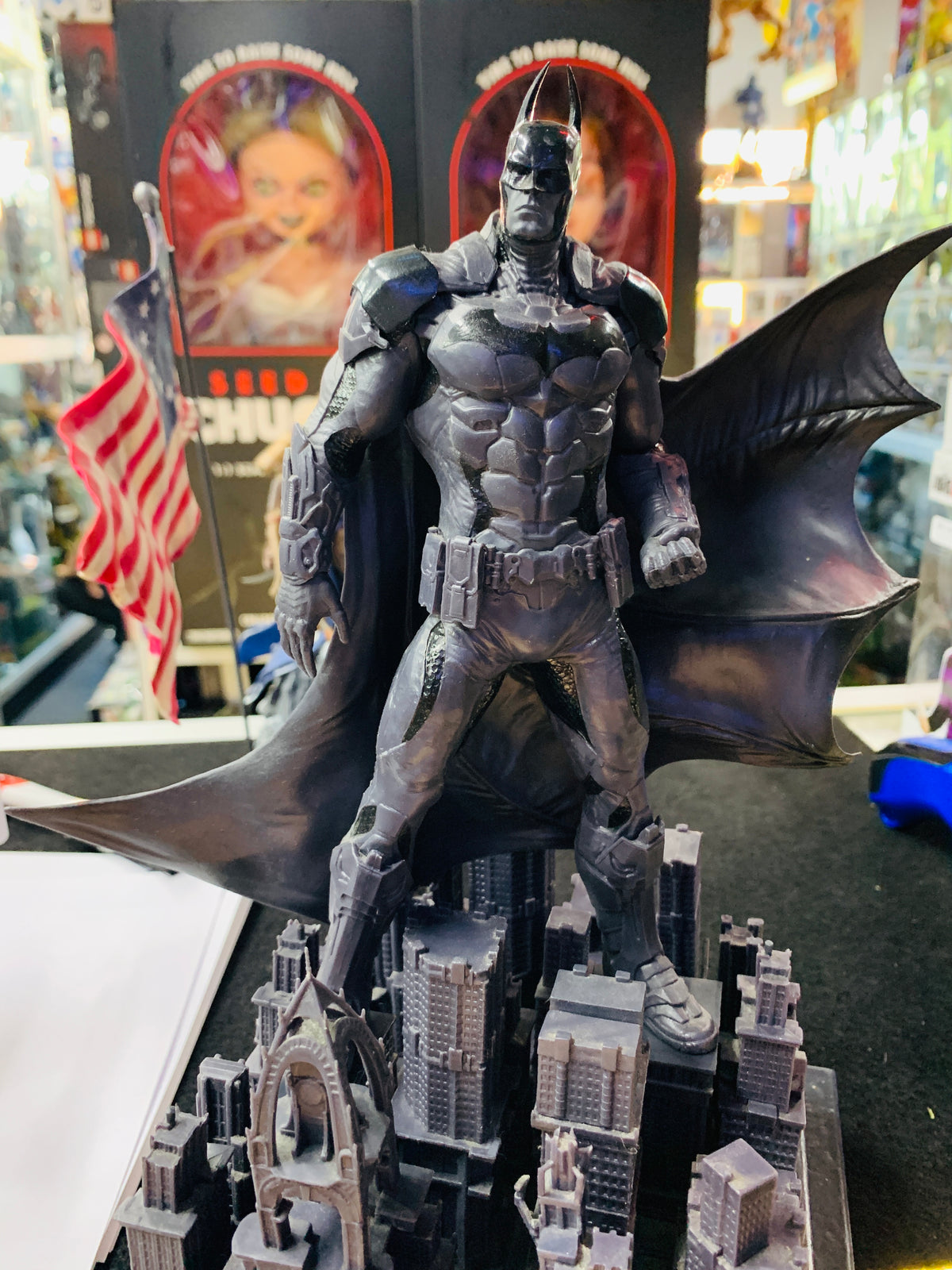 Batman Gotham Knight lights up great size no box
